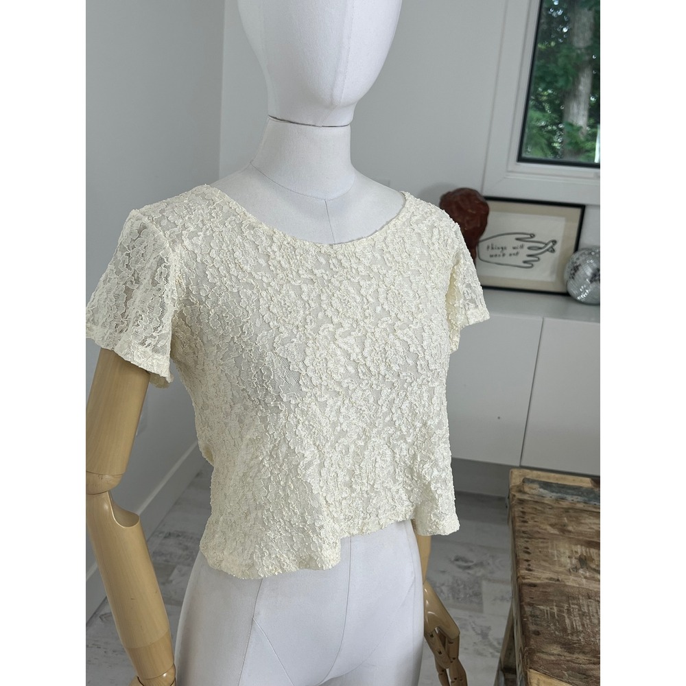 Worn Out Lingerie Vintage Cream Floral Lace Short Sleeve Crop Top Large USA Made